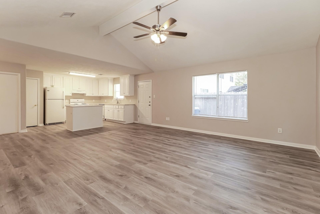 16360 Hidden River Court - Photo 4