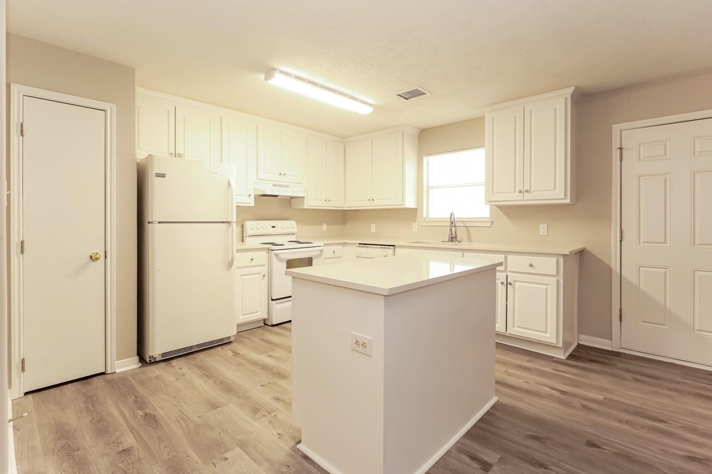 16360 Hidden River Court - Photo 6