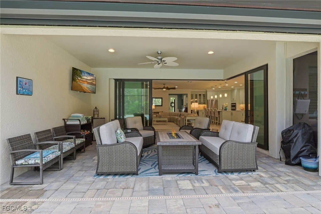 11012 Castlereagh Street - Photo 35