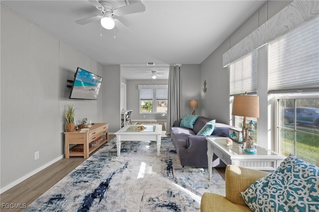 1747 Beverly Drive - Photo 10