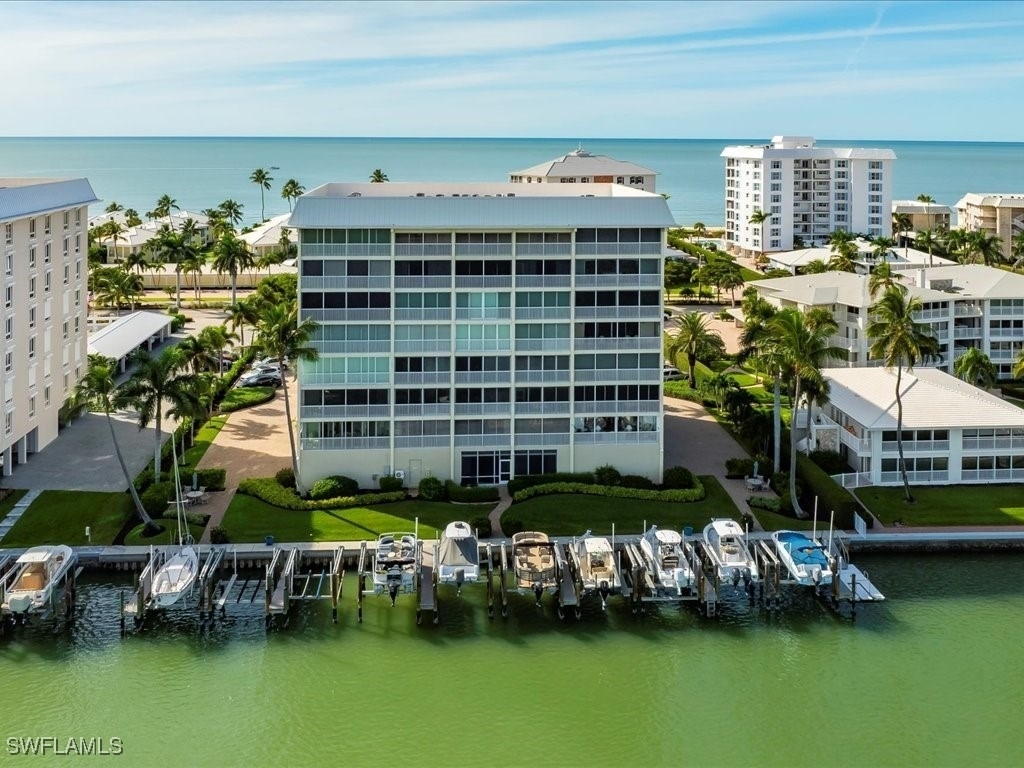2750 Gulf Shore Boulevard N - Photo 43