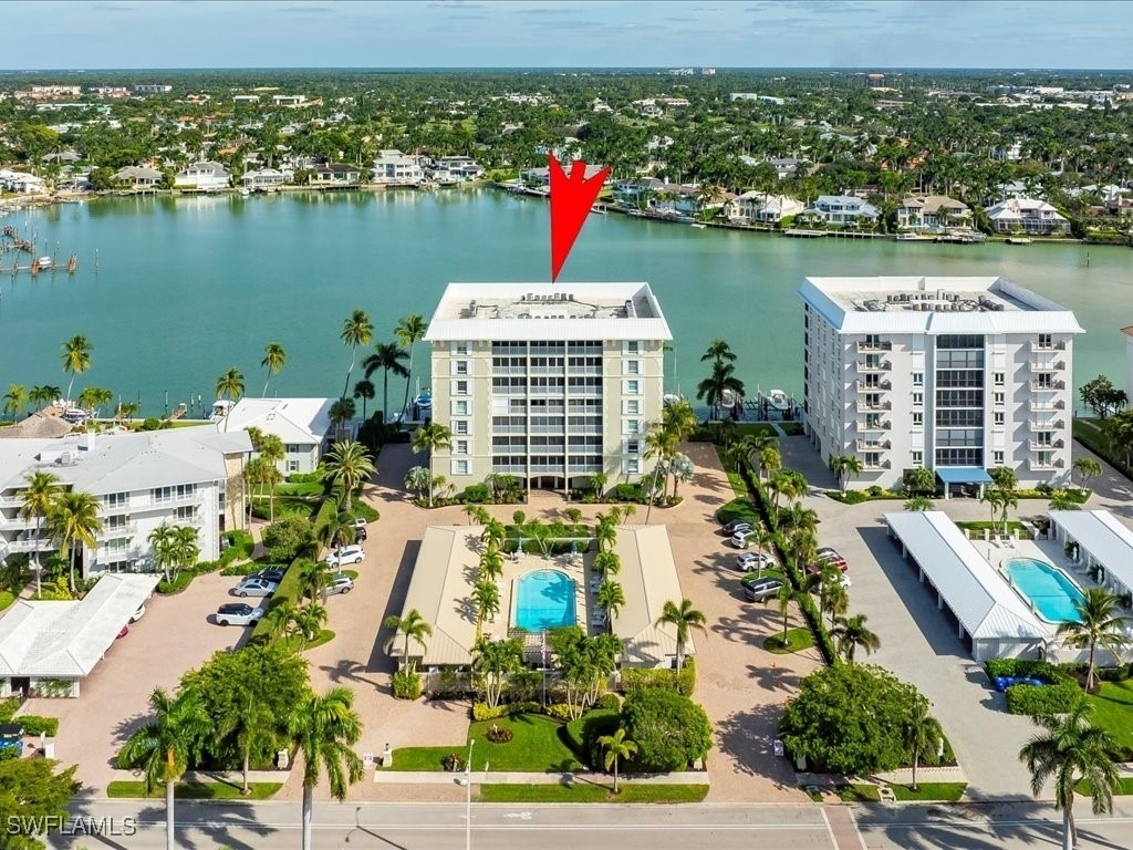 2750 Gulf Shore Boulevard N - Photo 2