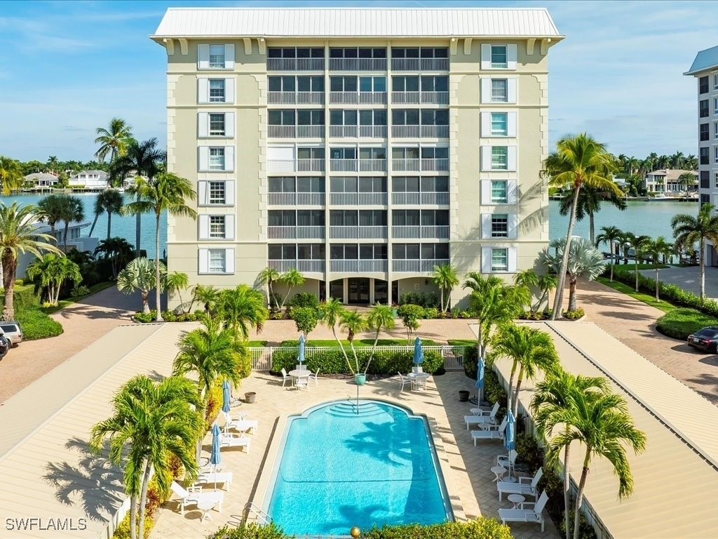 2750 Gulf Shore Boulevard N - Photo 36