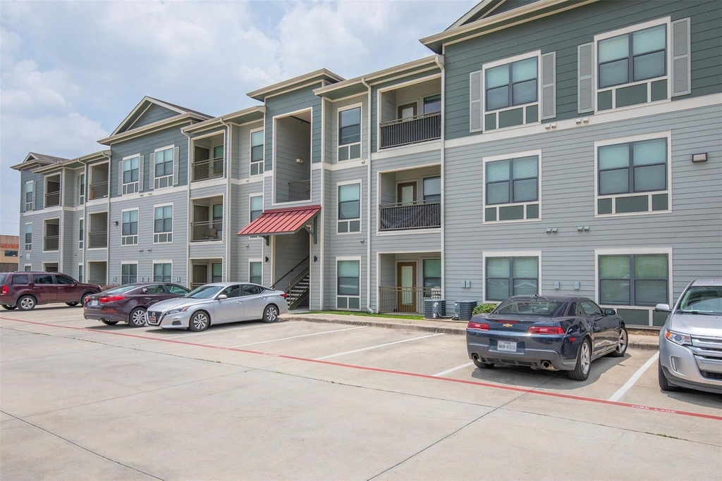 2930 Plum Creek Lane - Photo 11