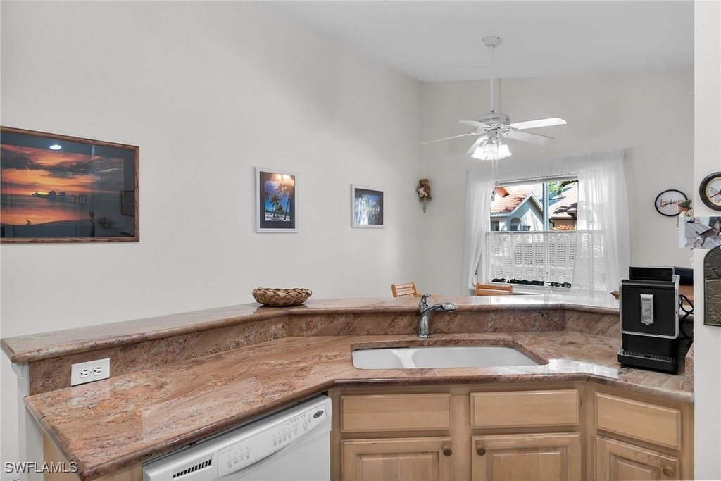 443 Dundee Court - Photo 24
