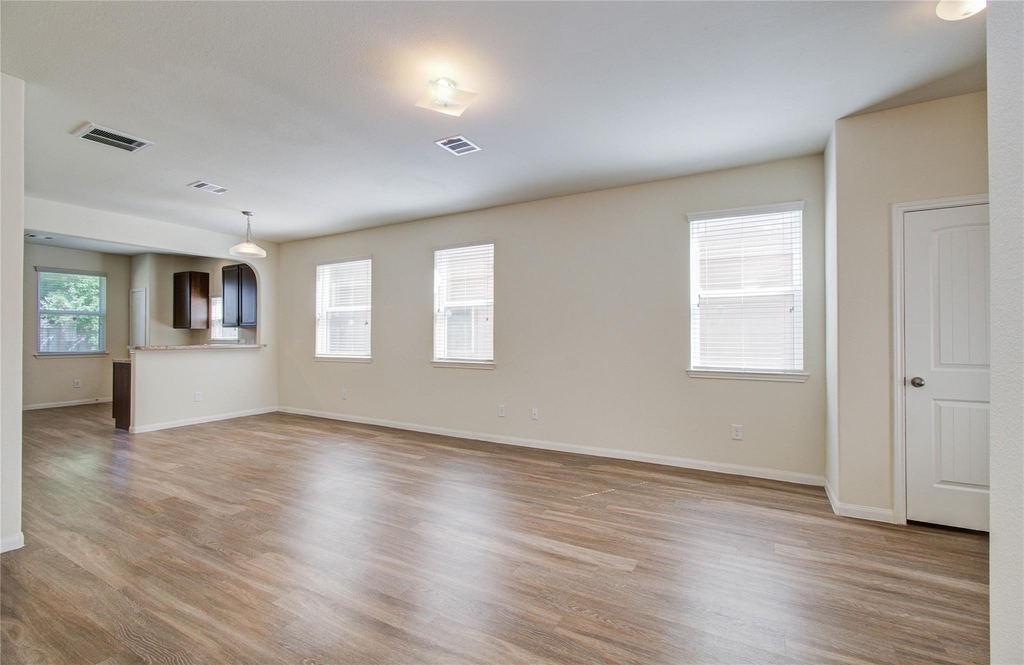10410 Solitude Way - Photo 5