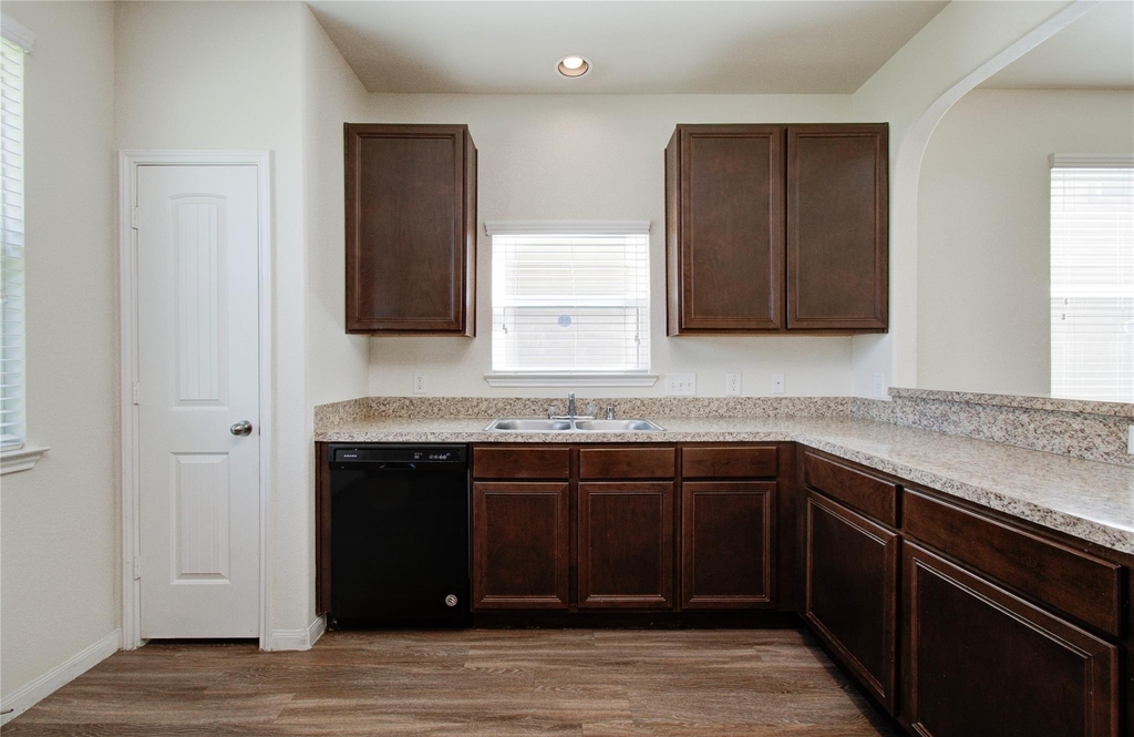 10410 Solitude Way - Photo 15