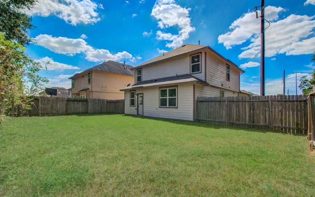 10410 Solitude Way - Photo 41