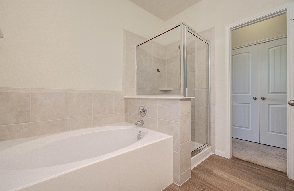 10410 Solitude Way - Photo 21