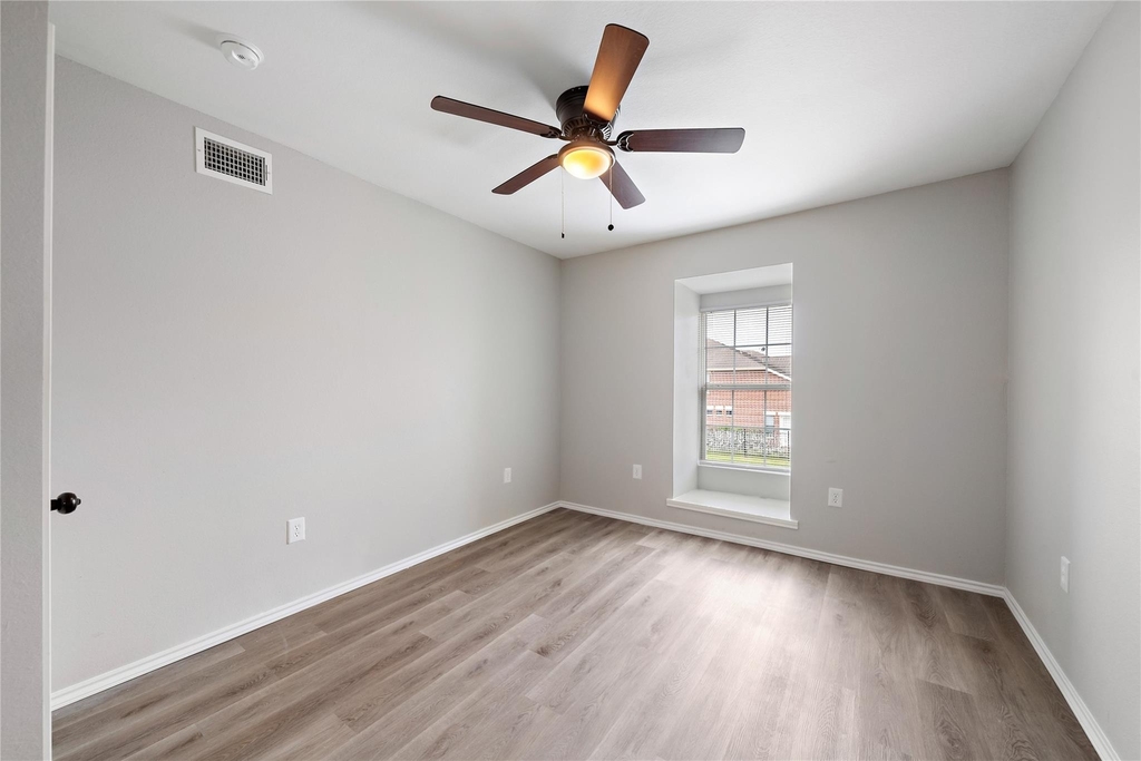 9711 Linkmeadow Lane - Photo 2