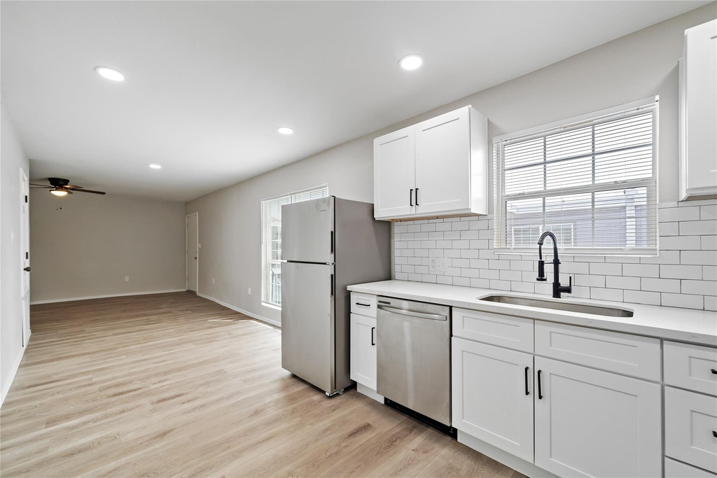 9711 Linkmeadow Lane - Photo 3