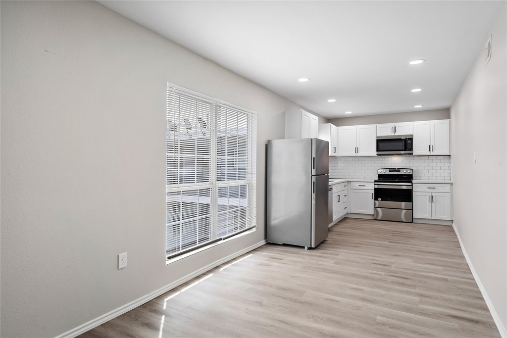 9711 Linkmeadow Lane - Photo 11