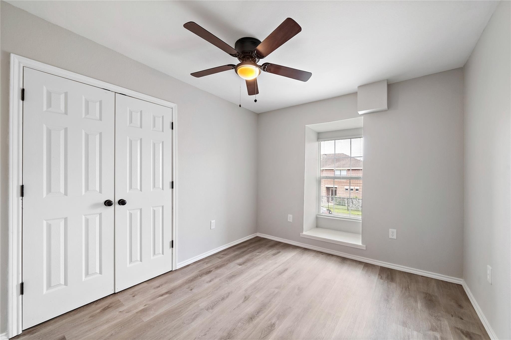 9711 Linkmeadow Lane - Photo 9