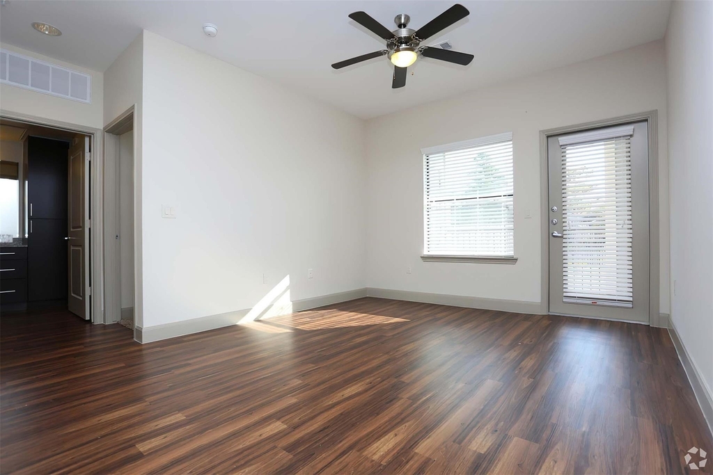 4604 Cypresswood Drive - Photo 16