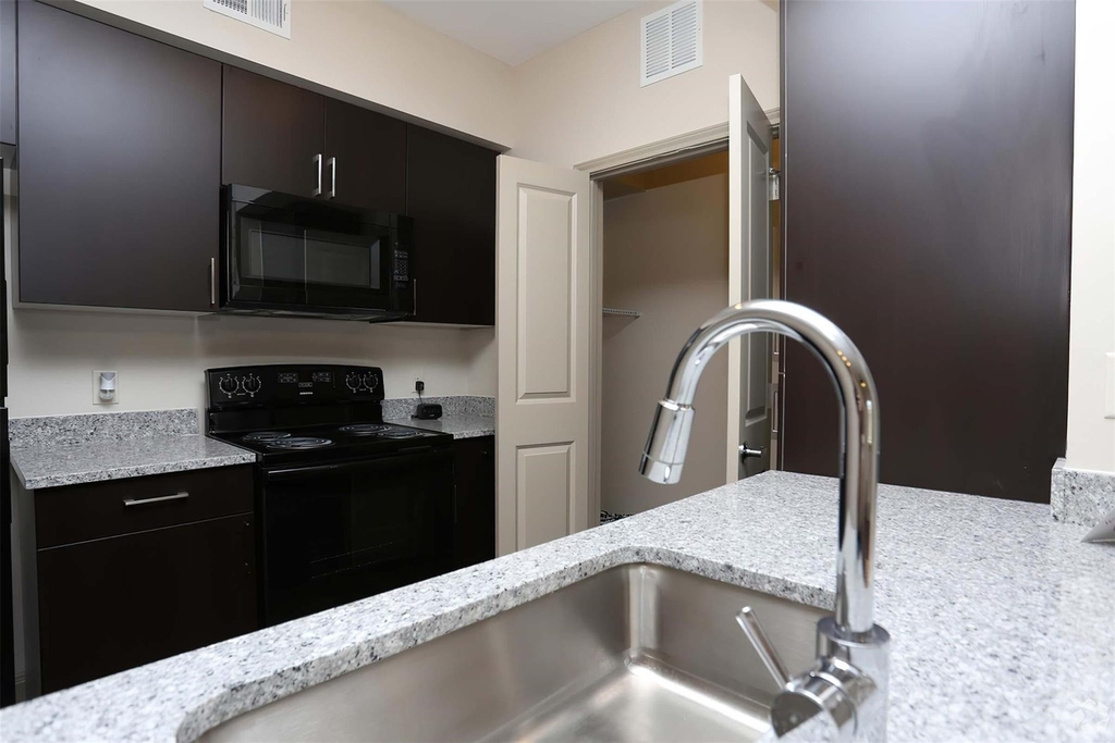 4604 Cypresswood Drive - Photo 18