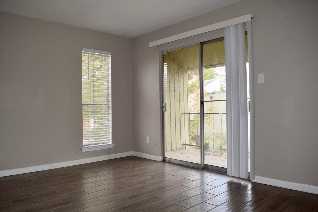 5625 Antoine Drive - Photo 1