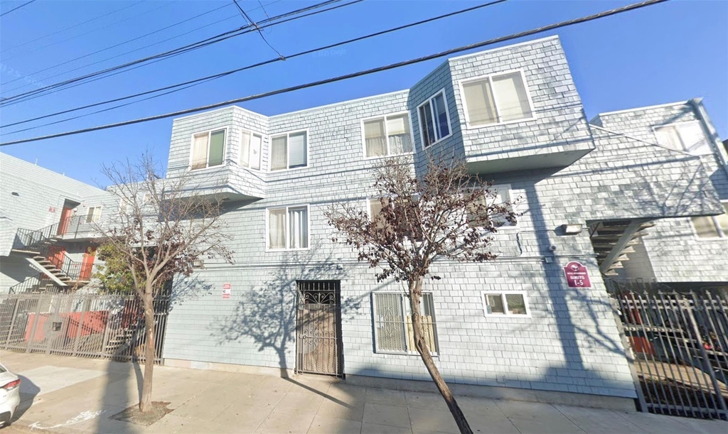 1227 Hampshire St - Photo 1