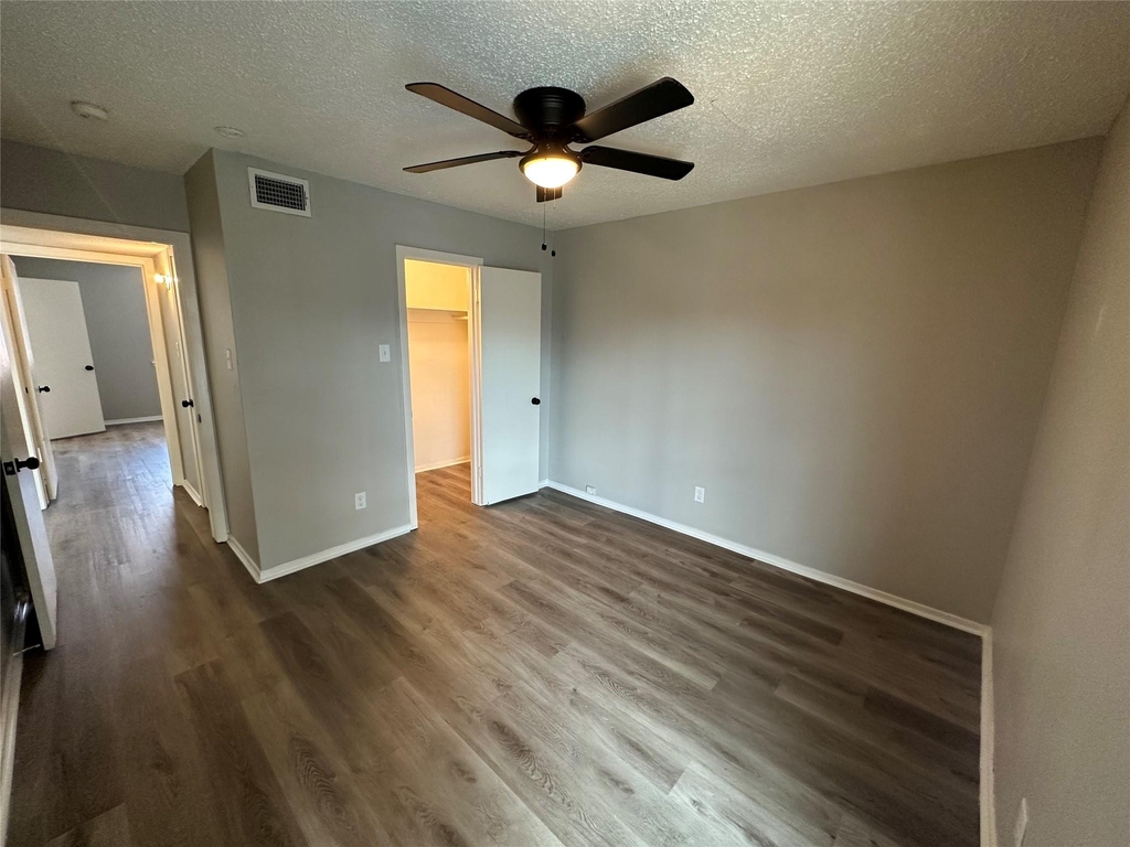 9711 Linkmeadow Lane - Photo 4