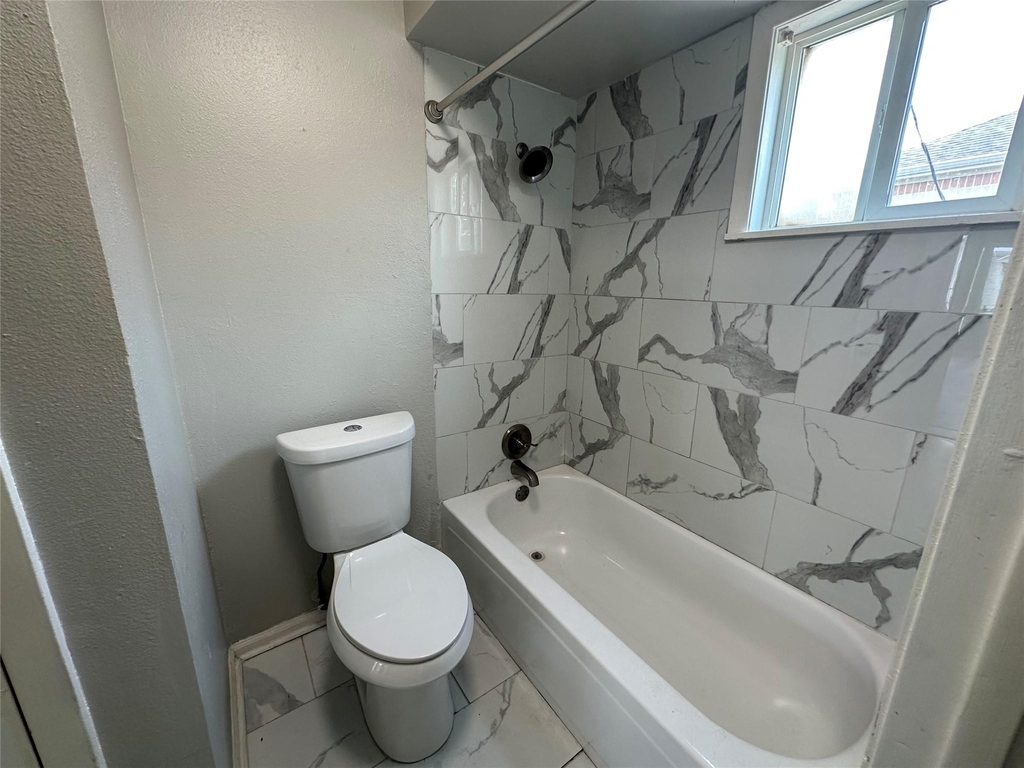 9711 Linkmeadow Lane - Photo 11