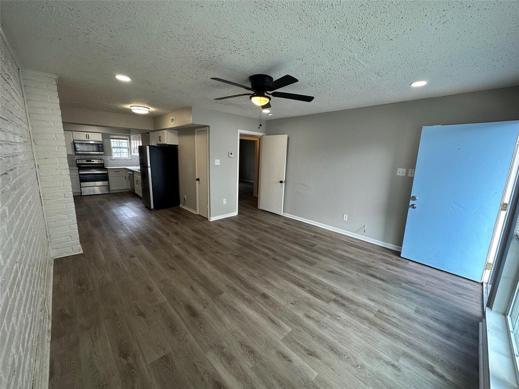 9711 Linkmeadow Lane - Photo 5