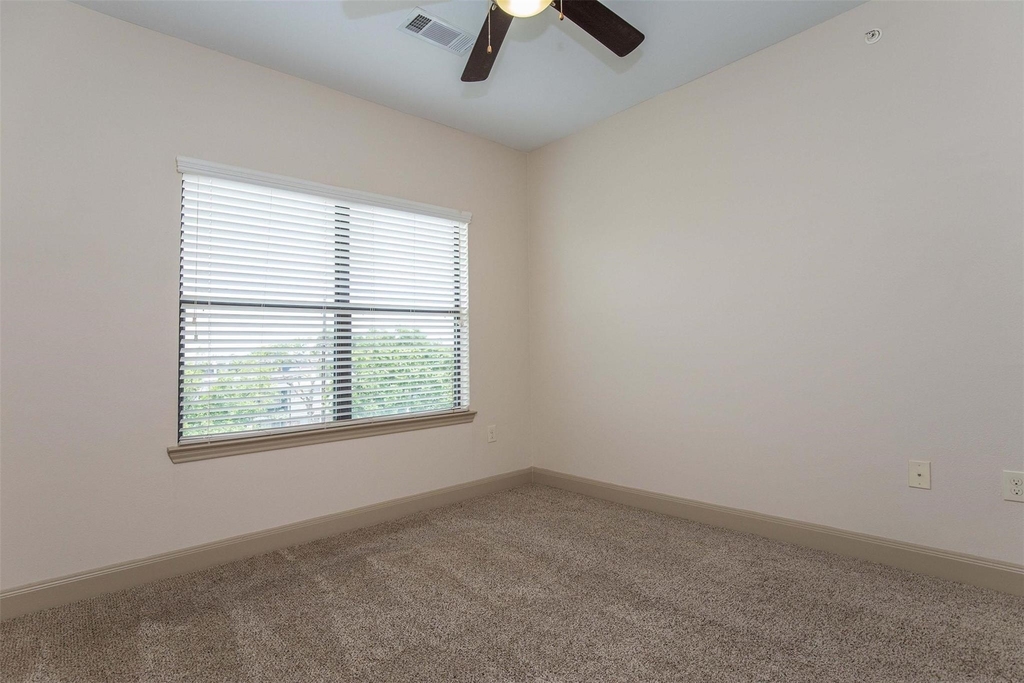 2930 Plum Creek Lane - Photo 7