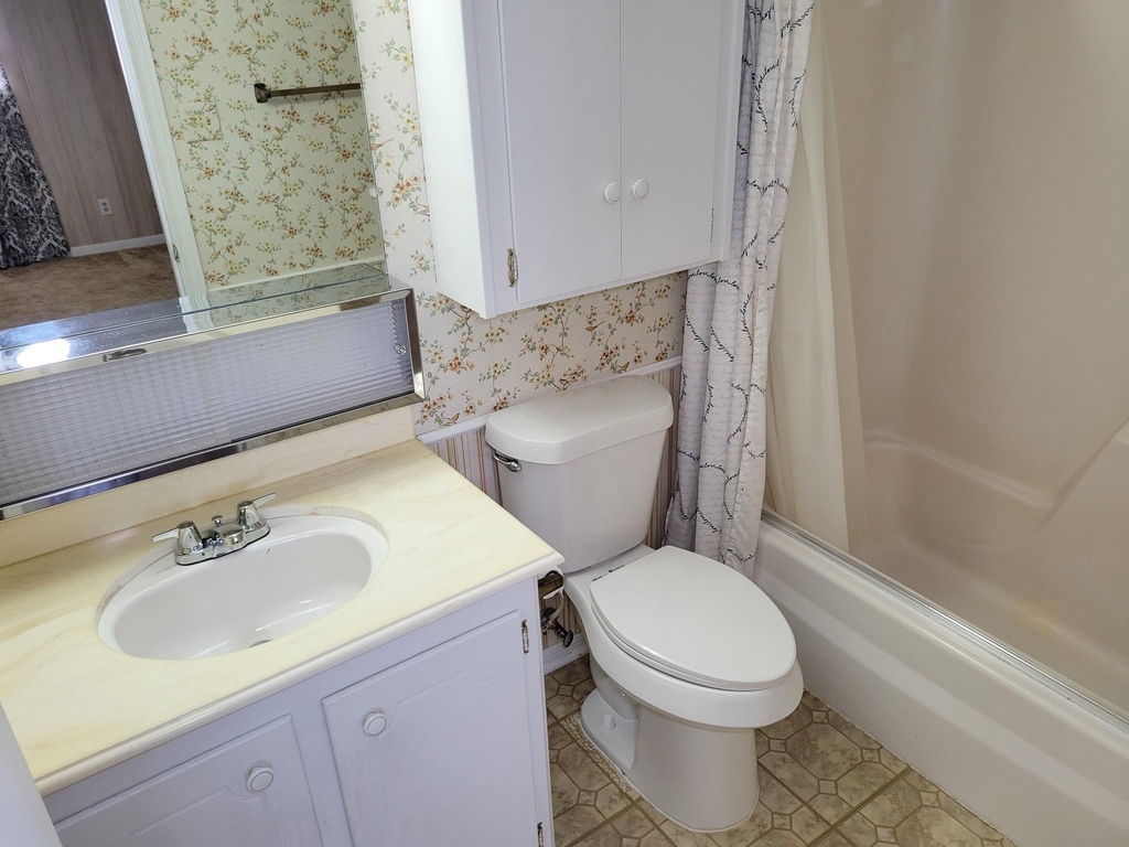 1815 Country Village Boulevard - Photo 11