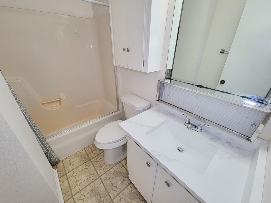 1815 Country Village Boulevard - Photo 8