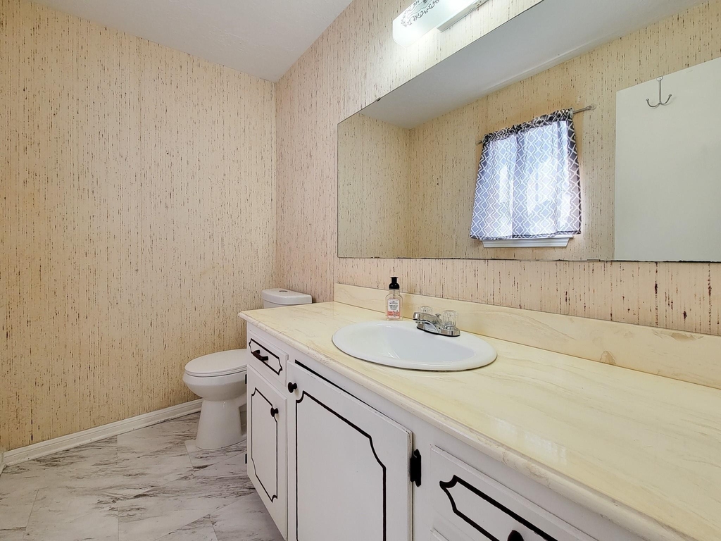 1815 Country Village Boulevard - Photo 13