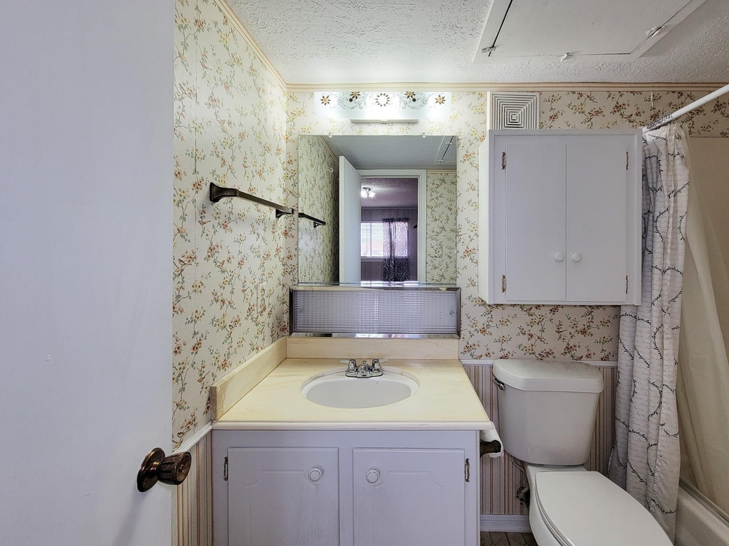 1815 Country Village Boulevard - Photo 12