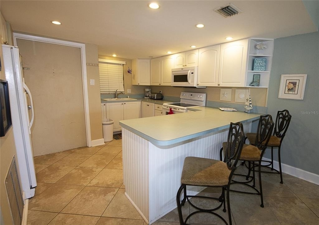 1571 S Atlantic Avenue - Photo 6