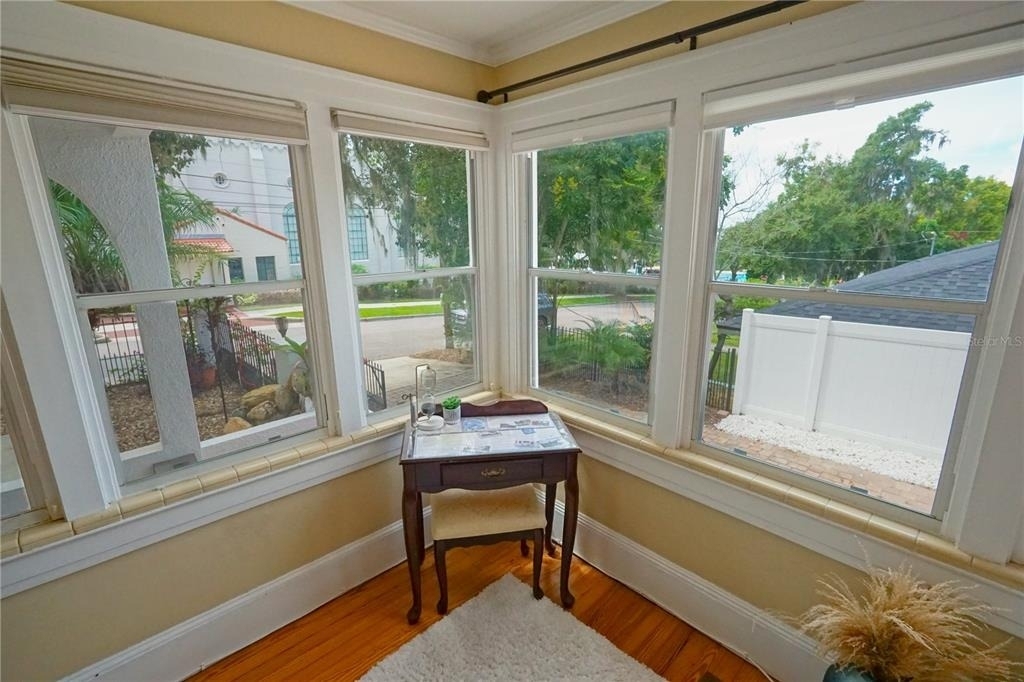 229 E 6th Avenue - Photo 5