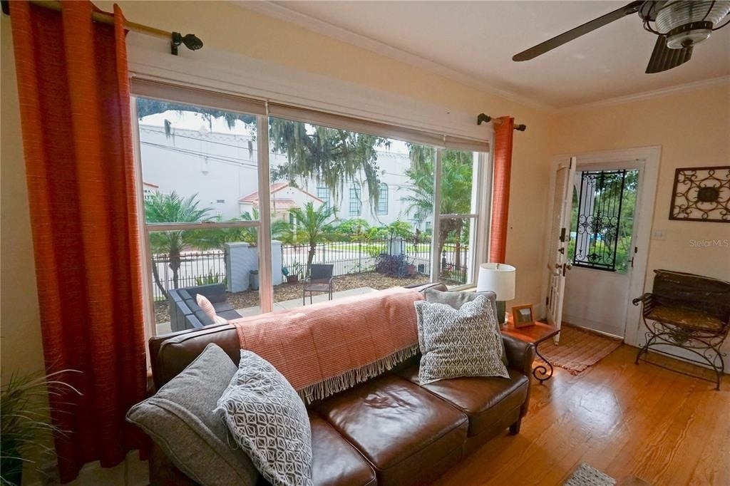 229 E 6th Avenue - Photo 8