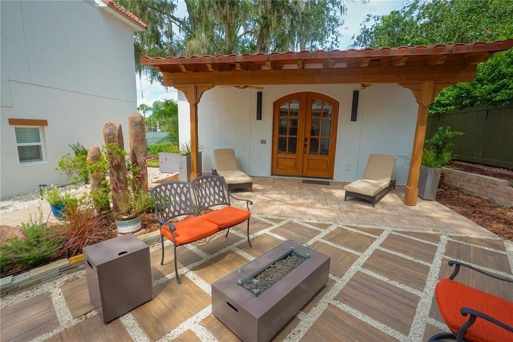 229 E 6th Avenue - Photo 47