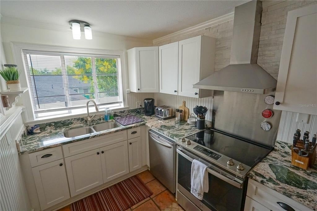 229 E 6th Avenue - Photo 14