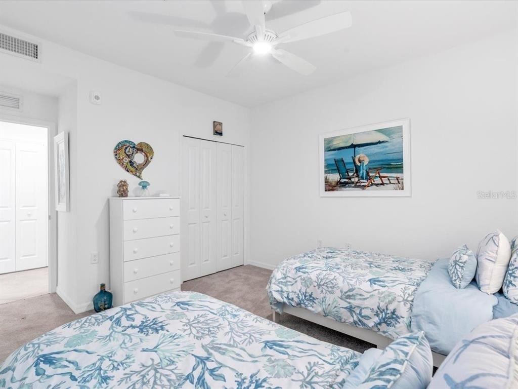 14214 Heritage Landing Boulevard - Photo 31
