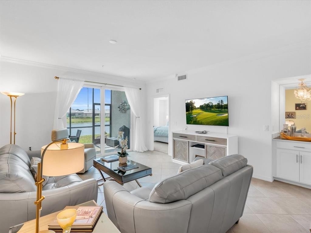 14214 Heritage Landing Boulevard - Photo 11