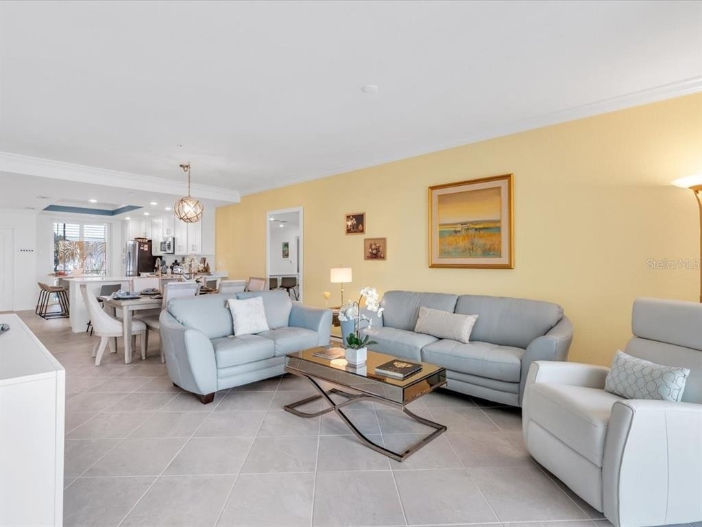 14214 Heritage Landing Boulevard - Photo 10