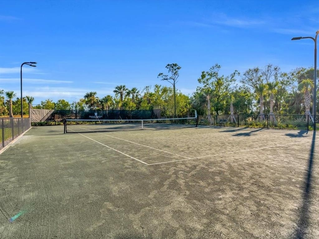 14214 Heritage Landing Boulevard - Photo 78