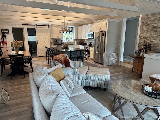 880 Wakefield Boulevard - Photo 9