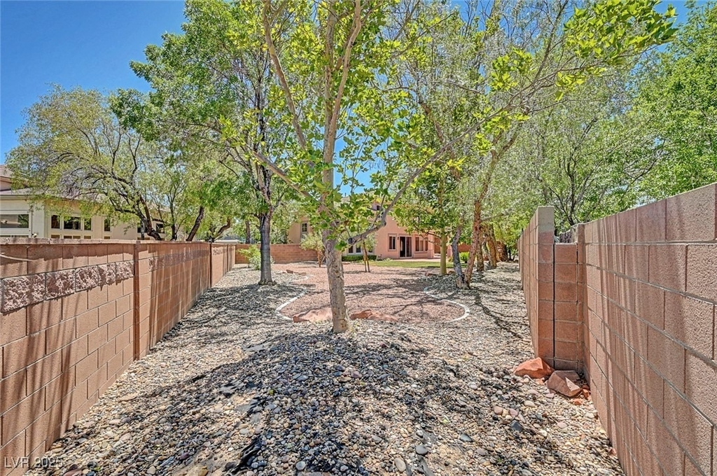 229 N Buteo Woods Lane - Photo 84