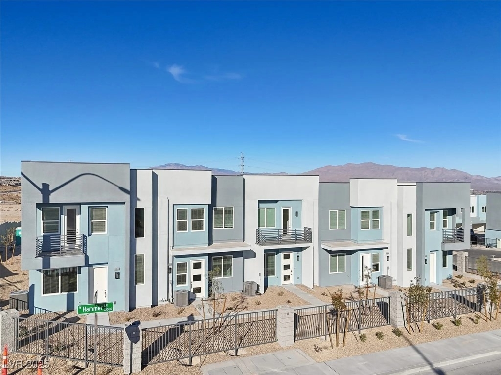 10515 Prospering Valley Way - Photo 2