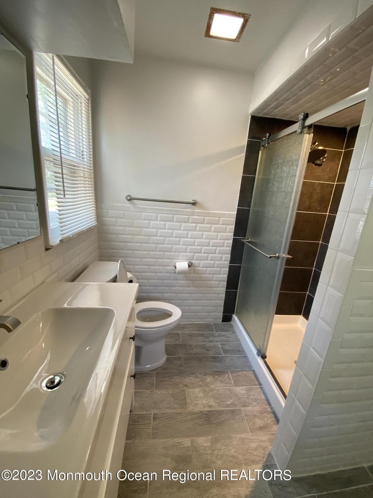 275 Garfield Avenue - Photo 8