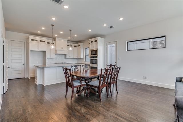 722 Resort Drive - Photo 3