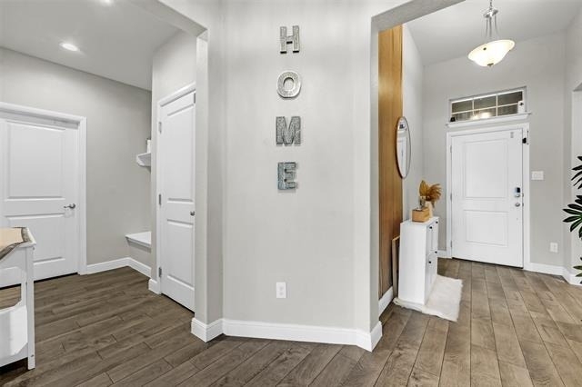 1120 Gillespie Drive - Photo 2