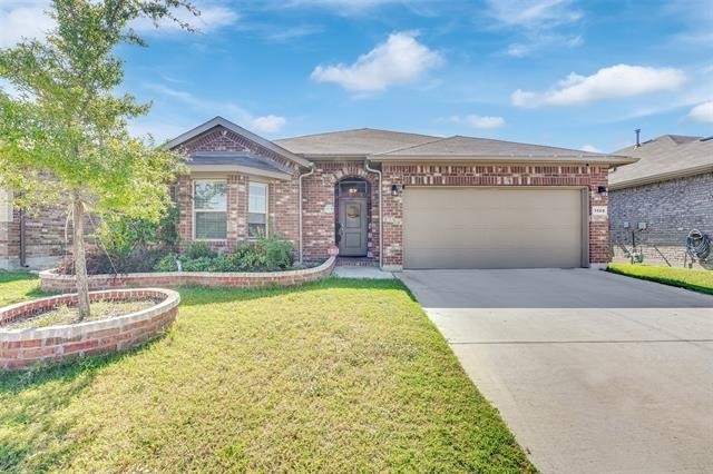 1120 Gillespie Drive - Photo 0
