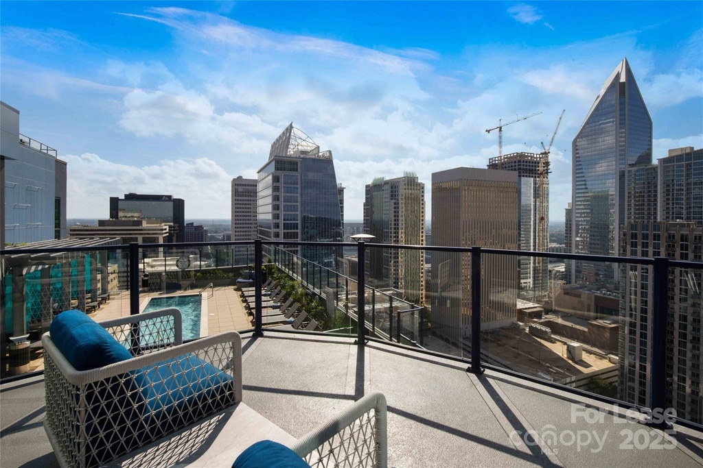 225 S Poplar Street - Photo 13