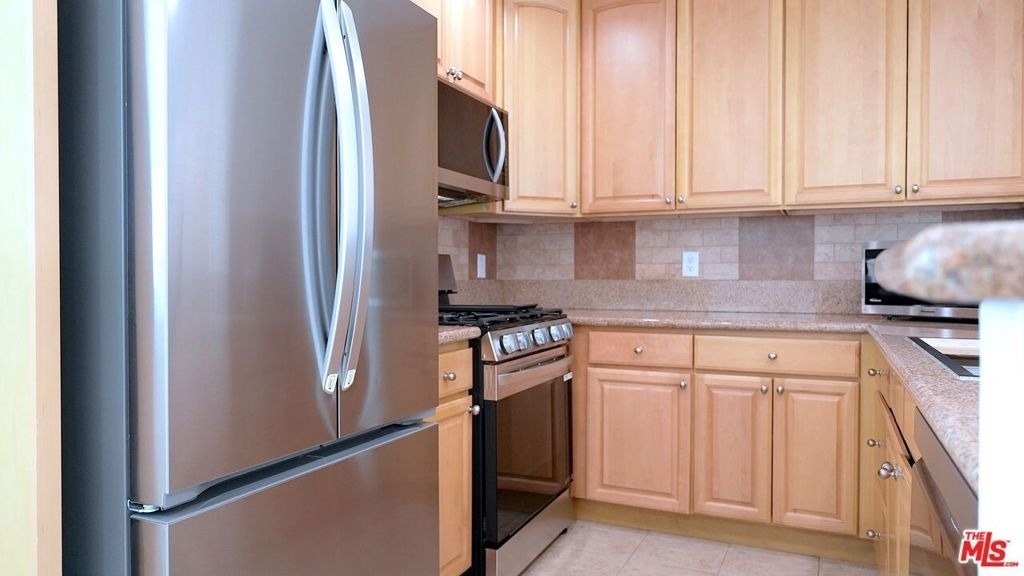 9005 Cynthia Street - Photo 7