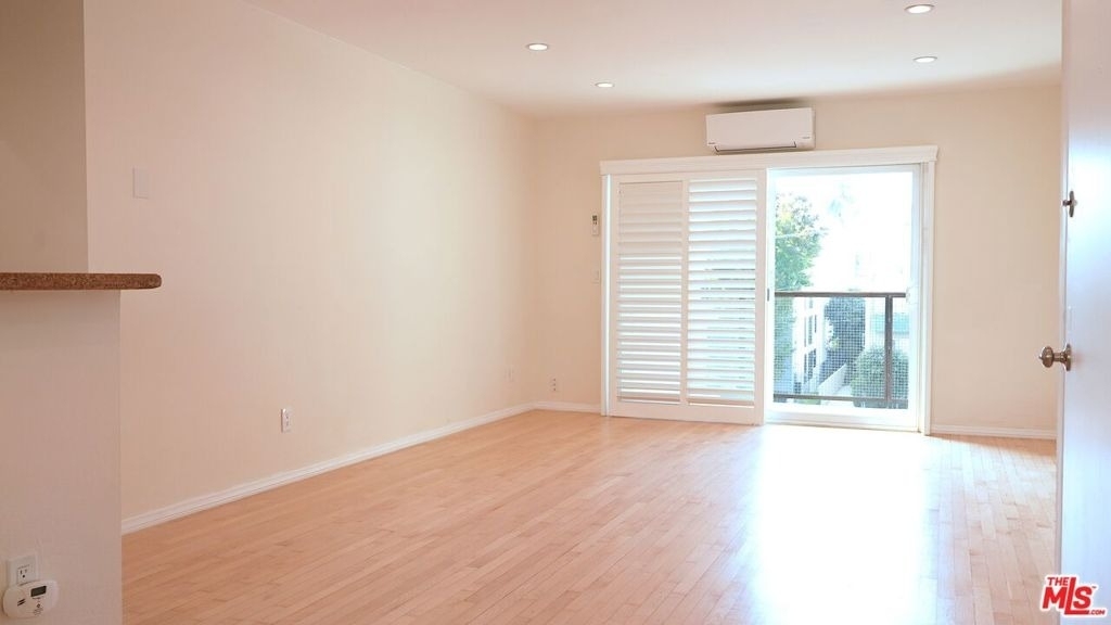 9005 Cynthia Street - Photo 3