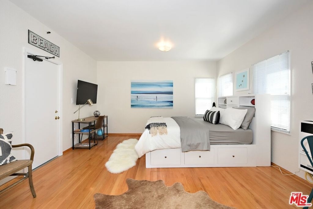 26 Breeze Avenue - Photo 4