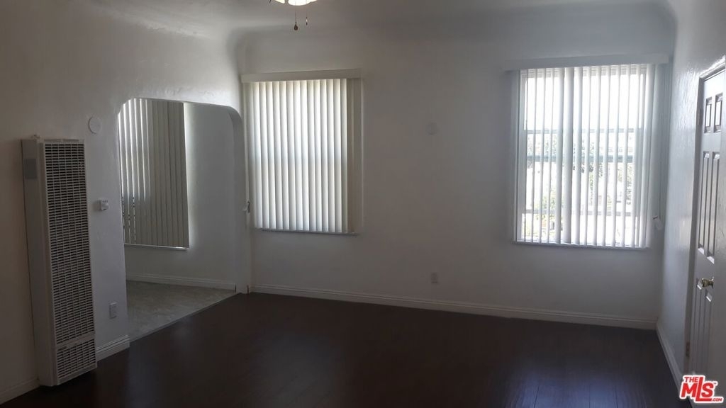 5017 Crenshaw Boulevard - Photo 1